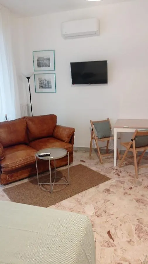 Casara Hotel Bari 0*,