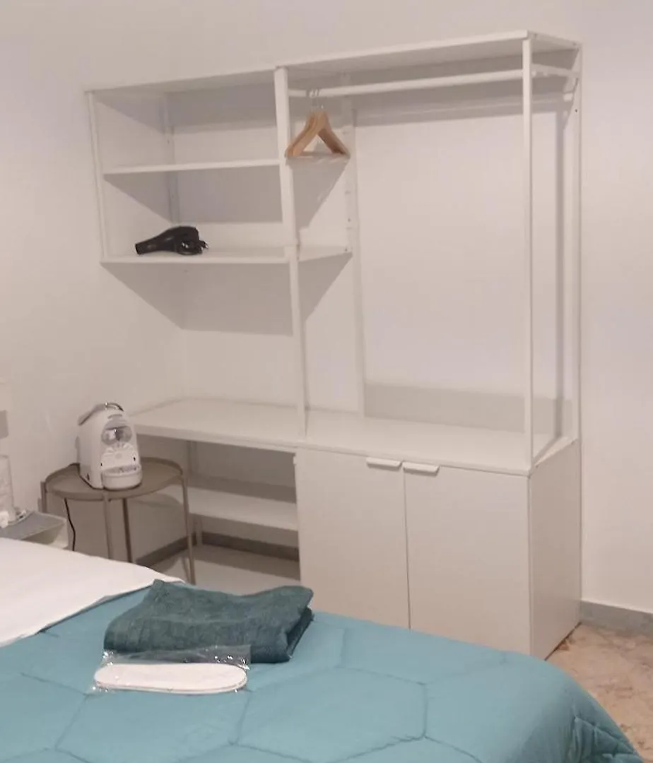 Casara Hotel Bari 0*,  Italië